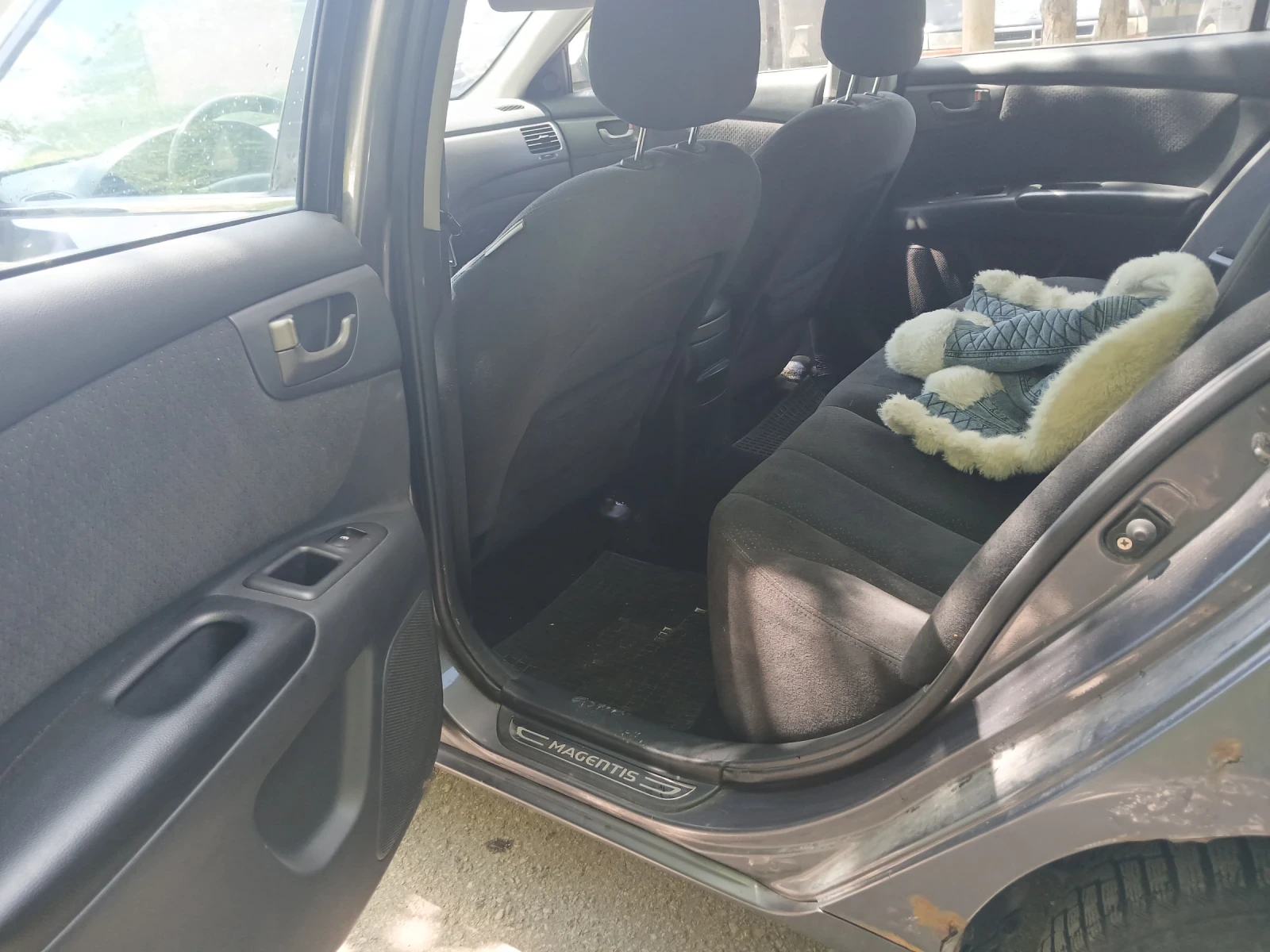 Kia Magentis 2.0, снимка 7 - Автомобили и джипове - 54412204