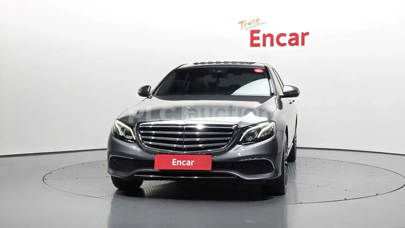 Mercedes-Benz E 220 BURMESTER * PANO * ПОДГРЕВИ * ФИКСИРАНА ЦЕНА ДО БГ, снимка 3 - Автомобили и джипове - 55033164