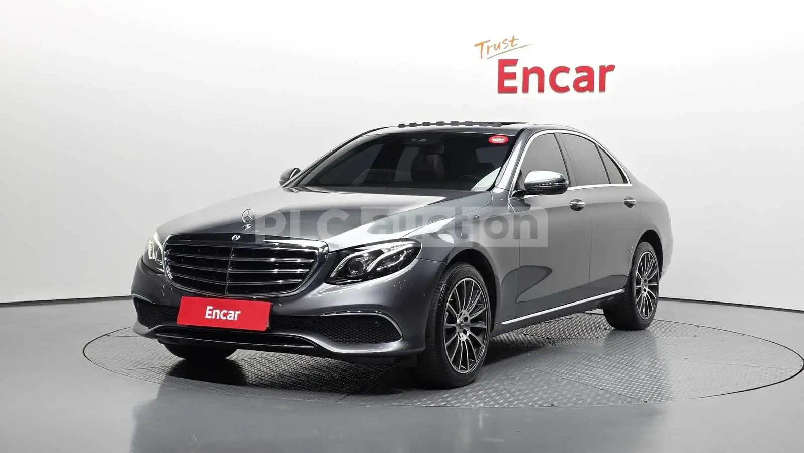 Mercedes-Benz E 220 BURMESTER * PANO * ПОДГРЕВИ * ФИКСИРАНА ЦЕНА ДО БГ