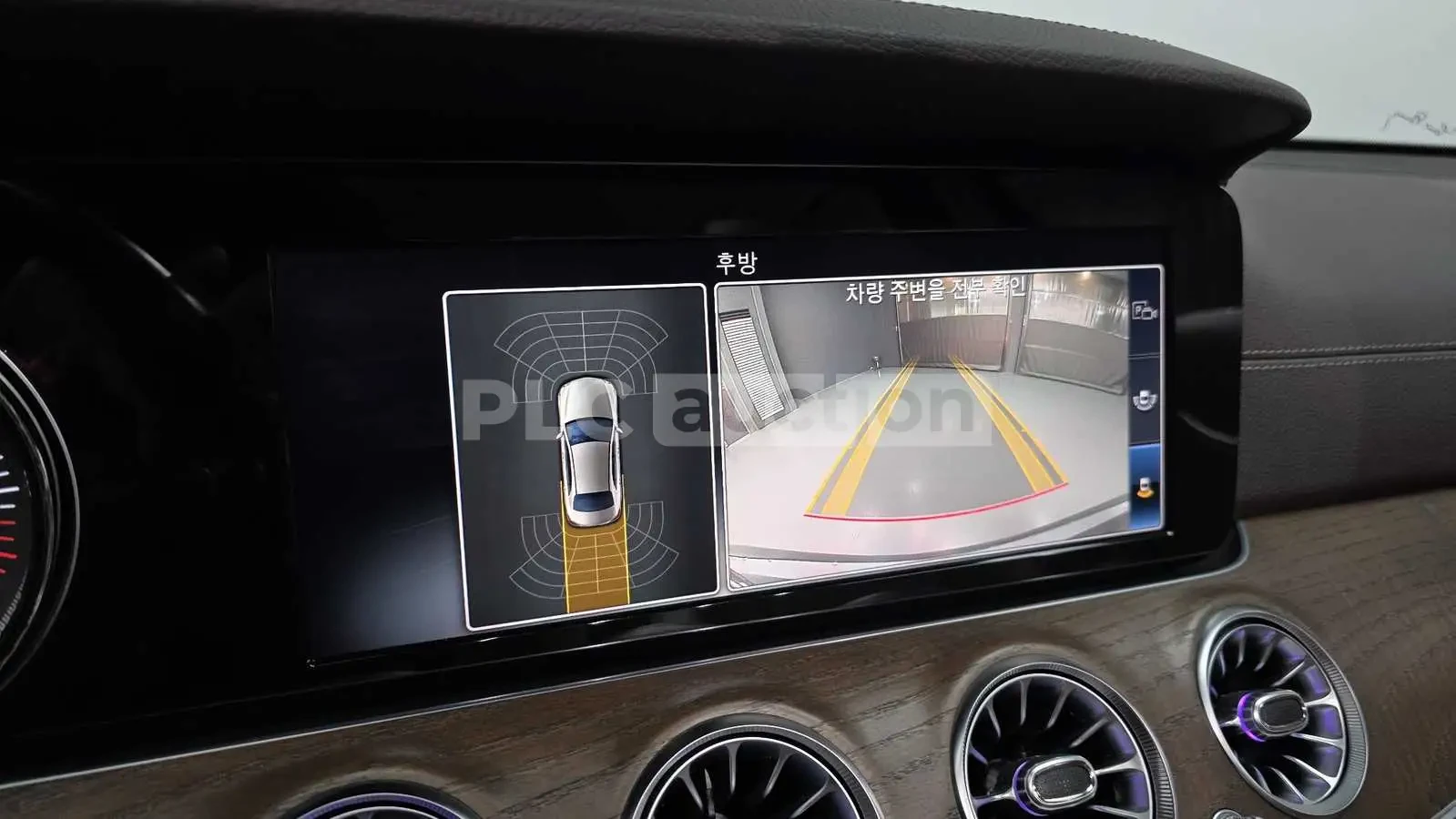 Mercedes-Benz E 220 BURMESTER * PANO * ПОДГРЕВИ * ФИКСИРАНА ЦЕНА ДО БГ, снимка 15 - Автомобили и джипове - 55033164