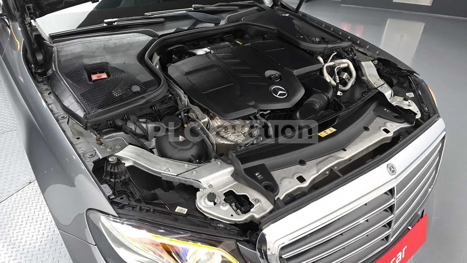 Mercedes-Benz E 220 BURMESTER * PANO * ПОДГРЕВИ * ФИКСИРАНА ЦЕНА ДО БГ, снимка 6 - Автомобили и джипове - 55033164