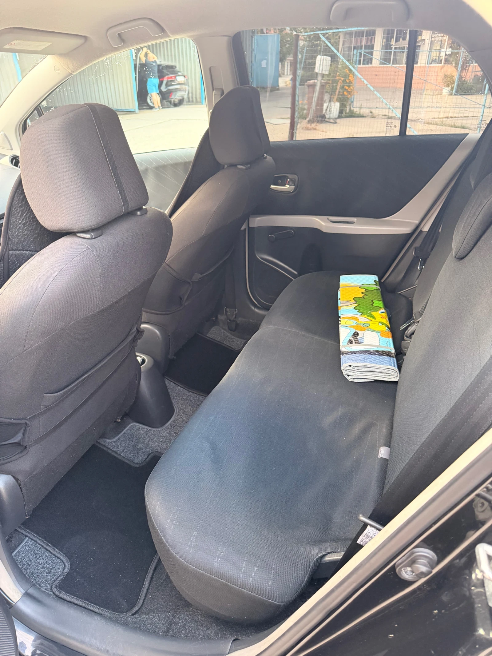 Toyota Yaris 1.4 D4D, снимка 16 - Автомобили и джипове - 55303963