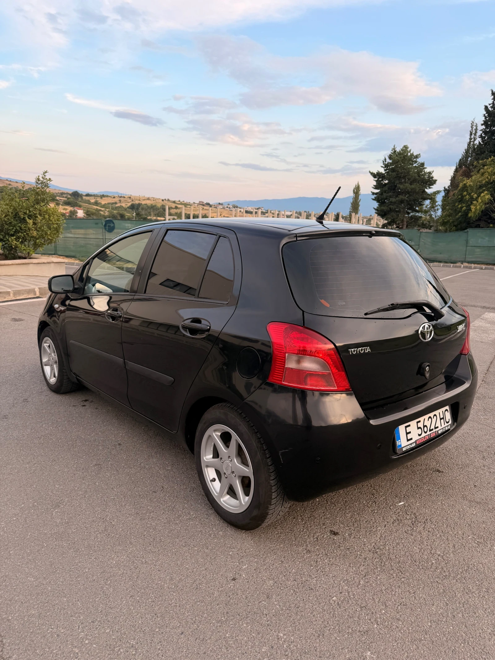 Toyota Yaris 1.4 D4D, снимка 10 - Автомобили и джипове - 55303963