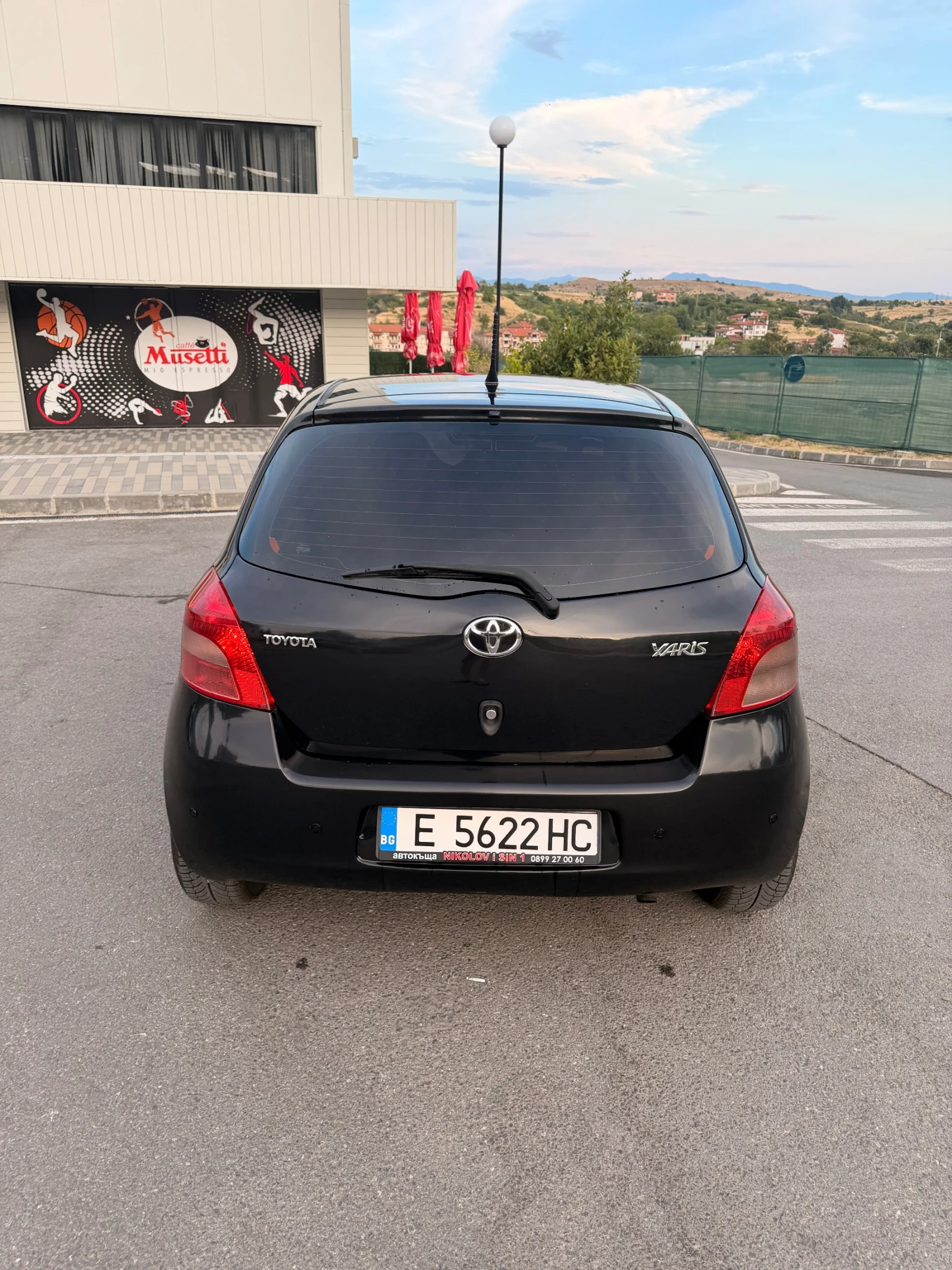 Toyota Yaris 1.4 D4D, снимка 8 - Автомобили и джипове - 55303963