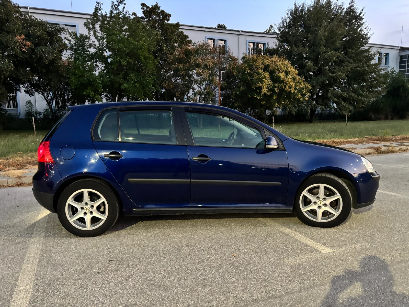 VW Golf 1.9 TDI, снимка 4 - Автомобили и джипове - 55671612