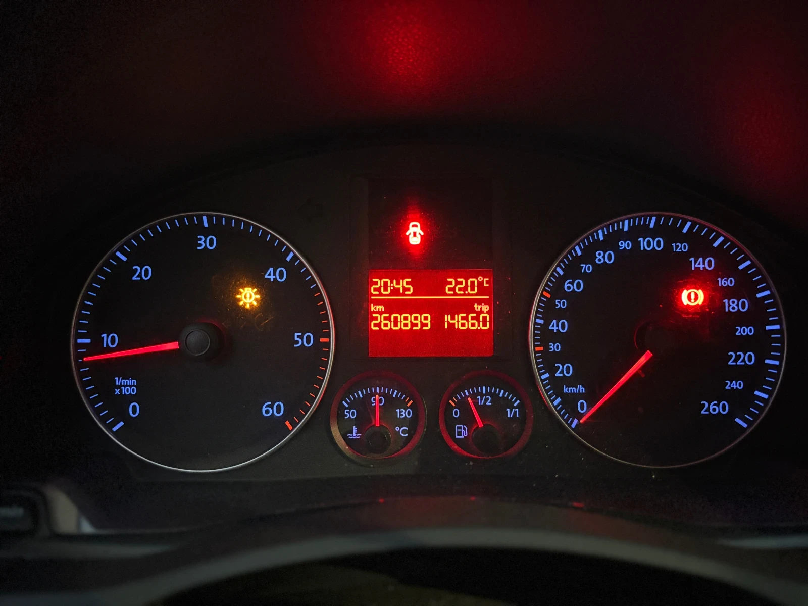 VW Golf 1.9 TDI, снимка 13 - Автомобили и джипове - 55671612