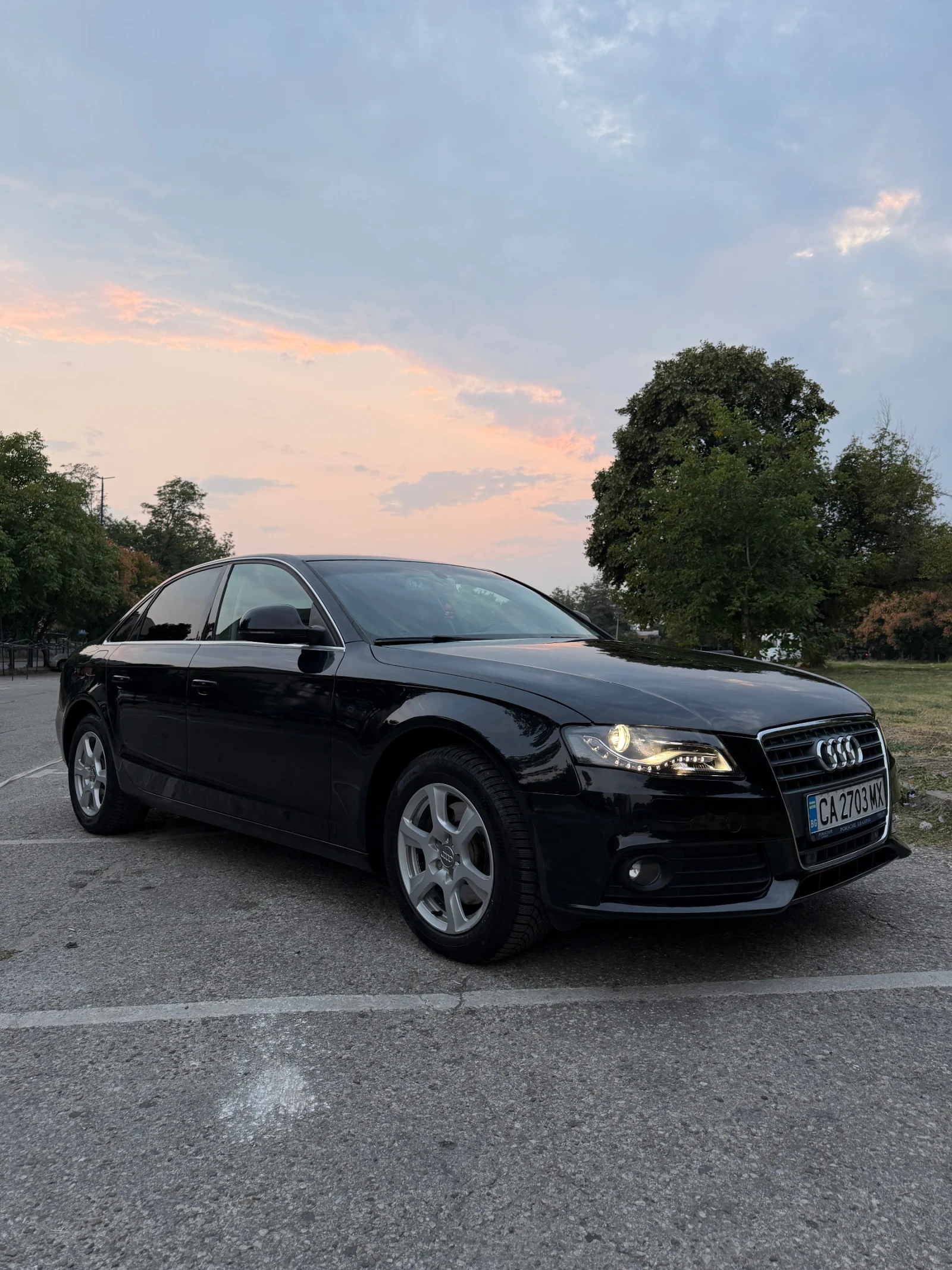 Audi A4 2.0 TDI* S-LINE * LED* , снимка 2 - Автомобили и джипове - 55711588