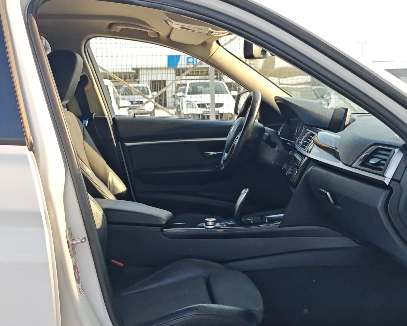 BMW 318 2.0 150 К.С. ДИЗЕЛ! АВТОМАТ! , снимка 10 - Автомобили и джипове - 55905548