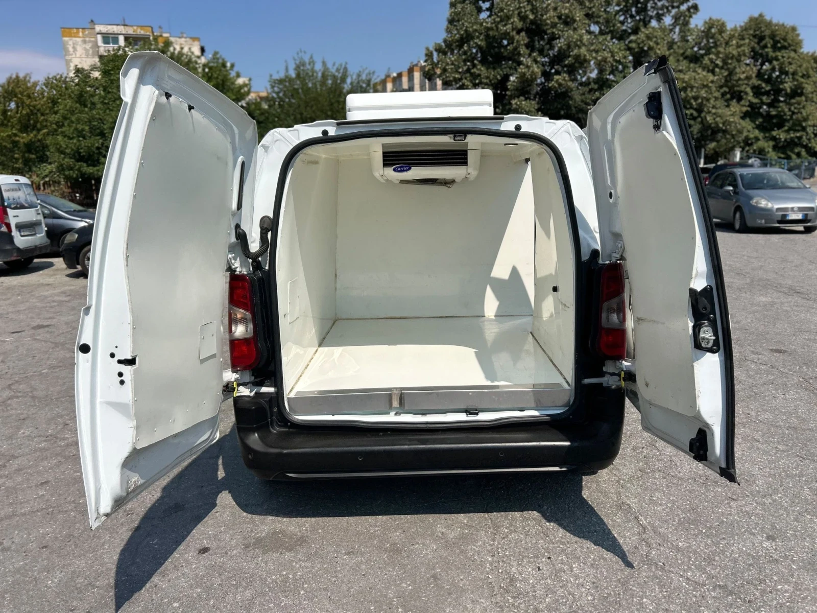 Peugeot Partner Хладилен ЕВРО6Б ОБСЛУЖЕН, снимка 8 - Автомобили и джипове - 55981273