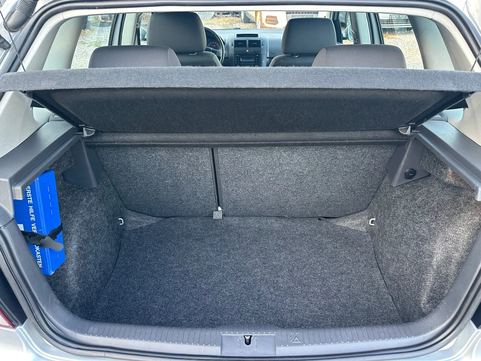 VW Polo 1.4i, снимка 5 - Автомобили и джипове - 56075968
