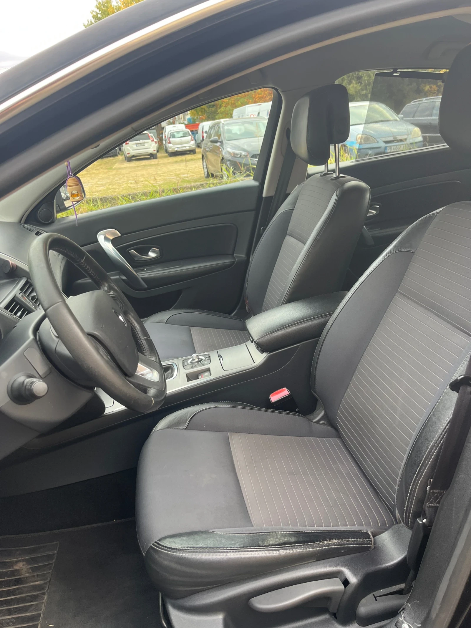 Renault Latitude 2.0D OmnicarAuto, снимка 10 - Автомобили и джипове - 56712549