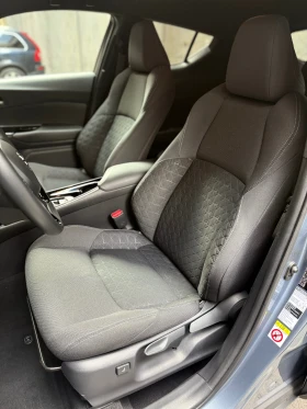 Toyota C-HR 2.0 Hybrid/Гаранция/ Обслужена/Bi-Tone/Лизинг, снимка 10