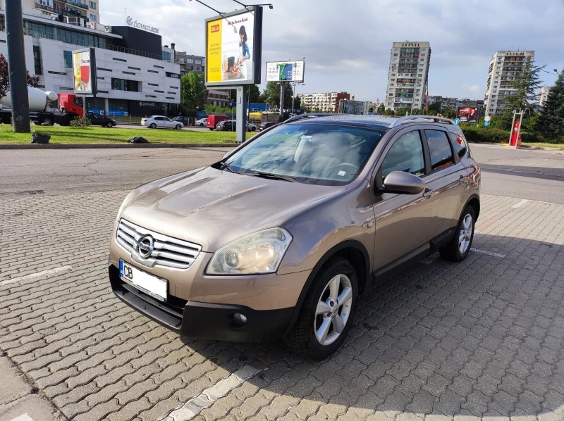 Nissan Qashqai 2.0 4WD, снимка 1 - Автомобили и джипове - 47066573