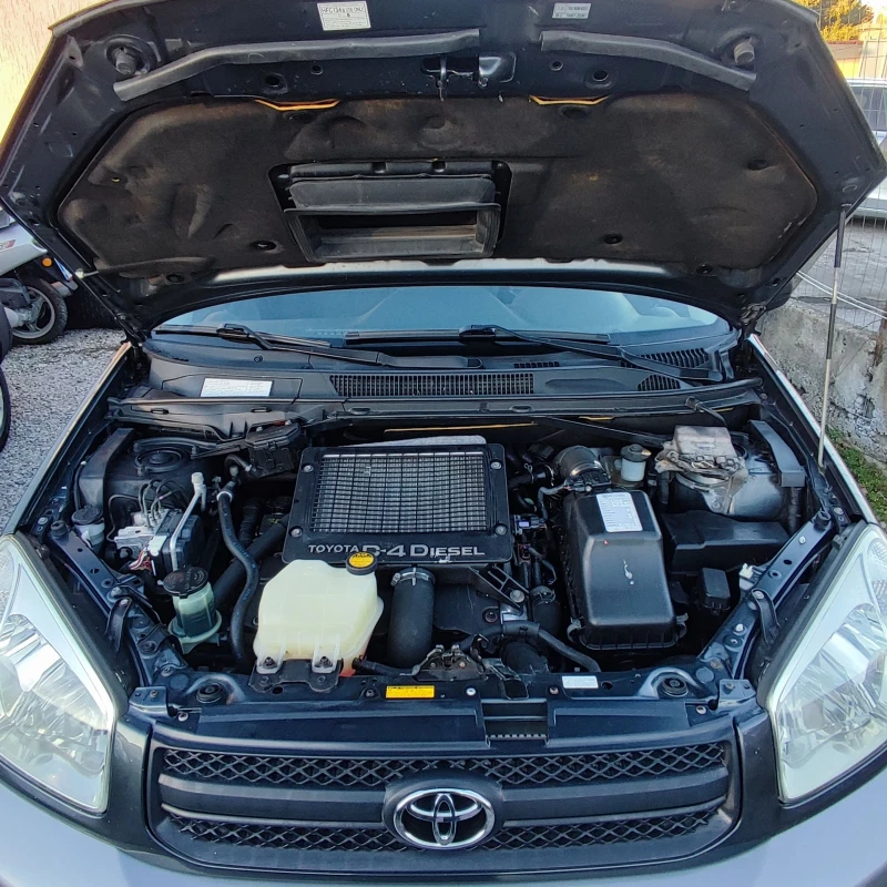 Toyota Rav4 2.0* D-4D* 116ks* KLIMATRONIK* FACELIFT* , снимка 16 - Автомобили и джипове - 48406622