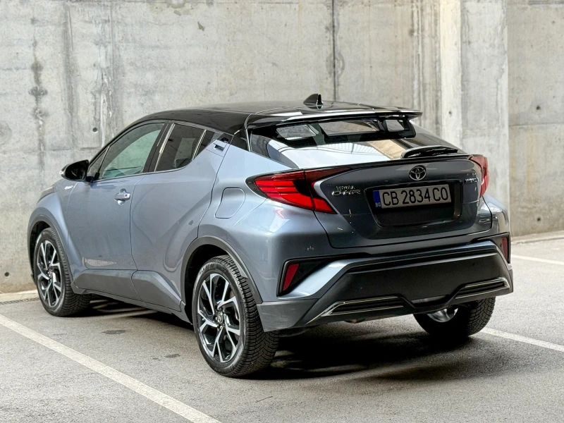 Toyota C-HR 2.0 Hybrid/Гаранция/ Обслужена/Bi-Tone/Лизинг, снимка 4 - Автомобили и джипове - 51218782