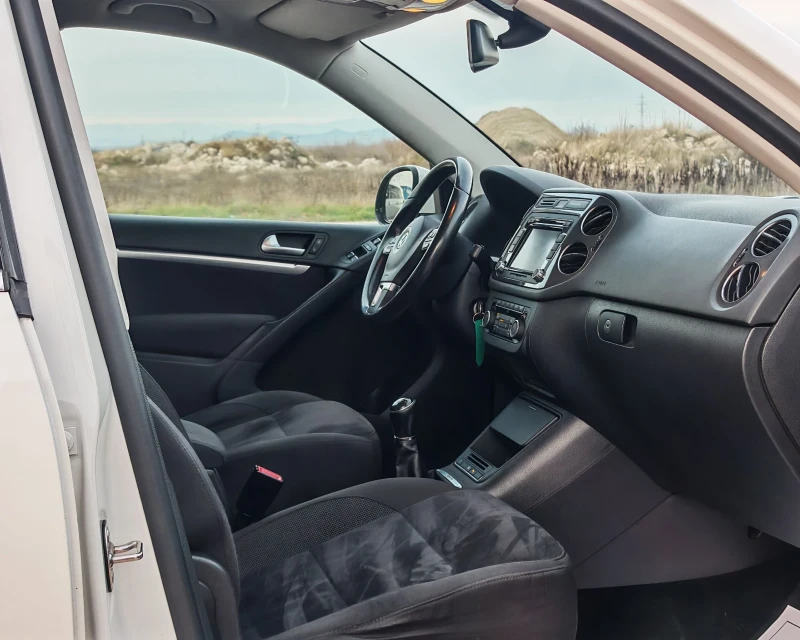 VW Tiguan 2.0 ДИЗЕЛ 140 К.С.FACE! 4MOTION! HIGHLINE! УНИКАТ , снимка 10 - Автомобили и джипове - 52643633