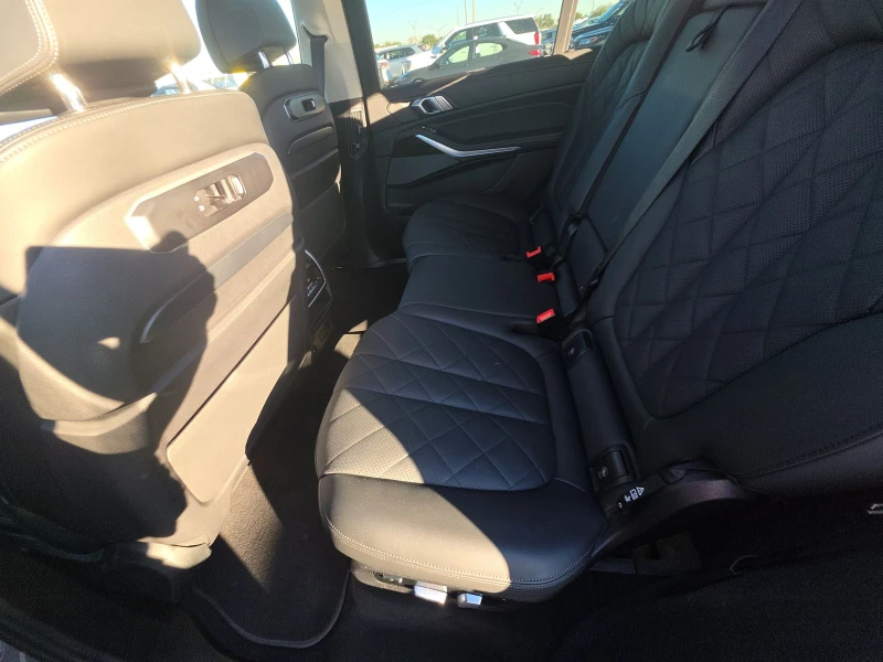 BMW X7 * xDrive40i* BUY NOW* ФИКС.ЦЕНА* , снимка 9 - Автомобили и джипове - 53521230