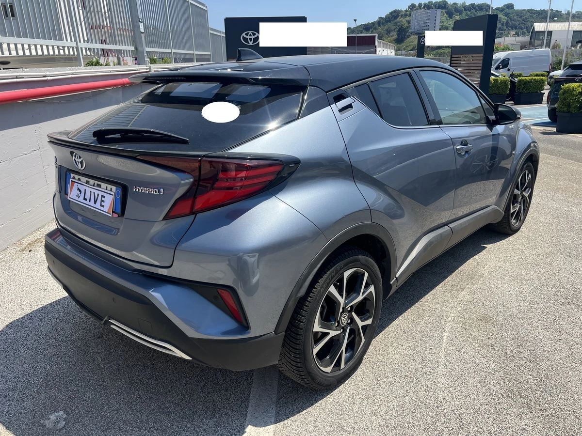Toyota C-HR 2.0 Hybrid/Гаранция/ Обслужена/Bi-Tone/Лизинг - изображение 4