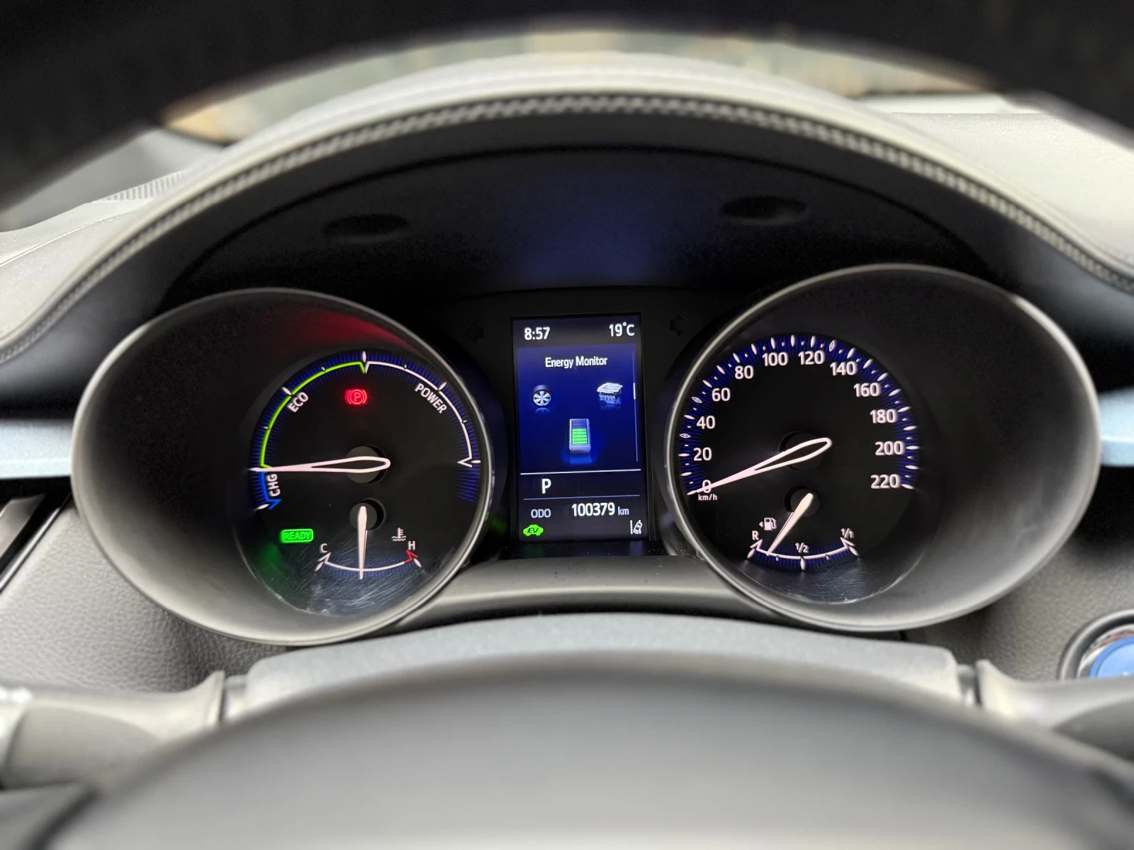 Toyota C-HR 2.0 Hybrid/Гаранция/ Обслужена/Bi-Tone/Лизинг - изображение 9