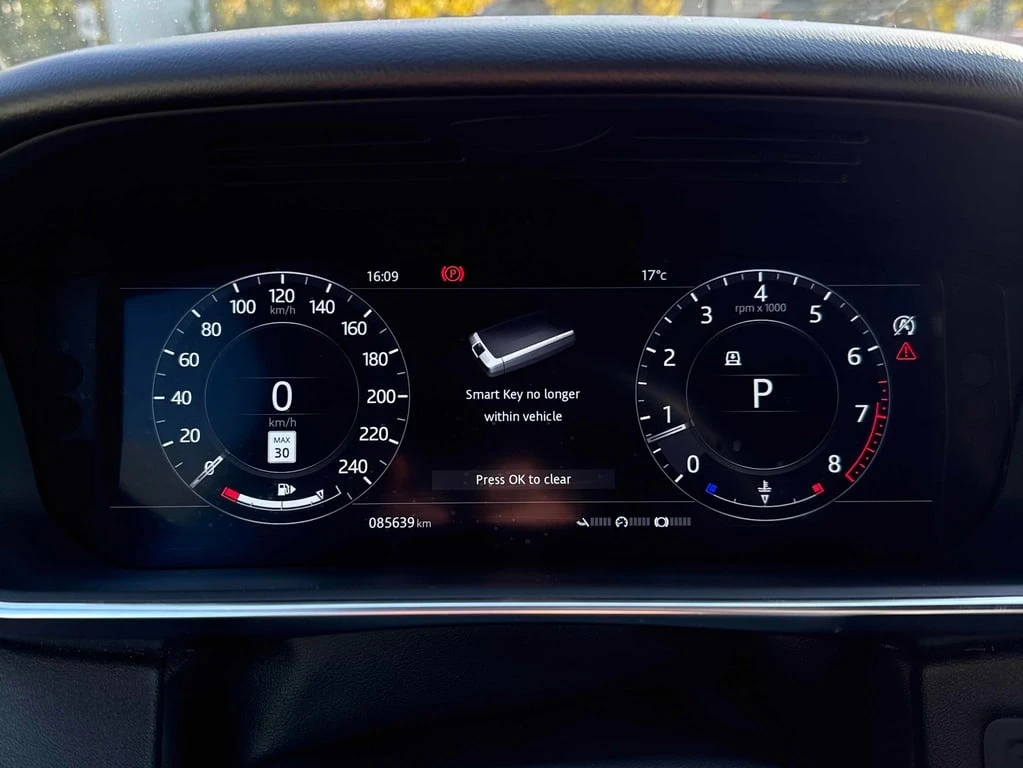 Land Rover Range Rover Sport * SE * CARFAX * БЕЗ ПЪРВОНАЧАЛНА ВНОСКА - изображение 8