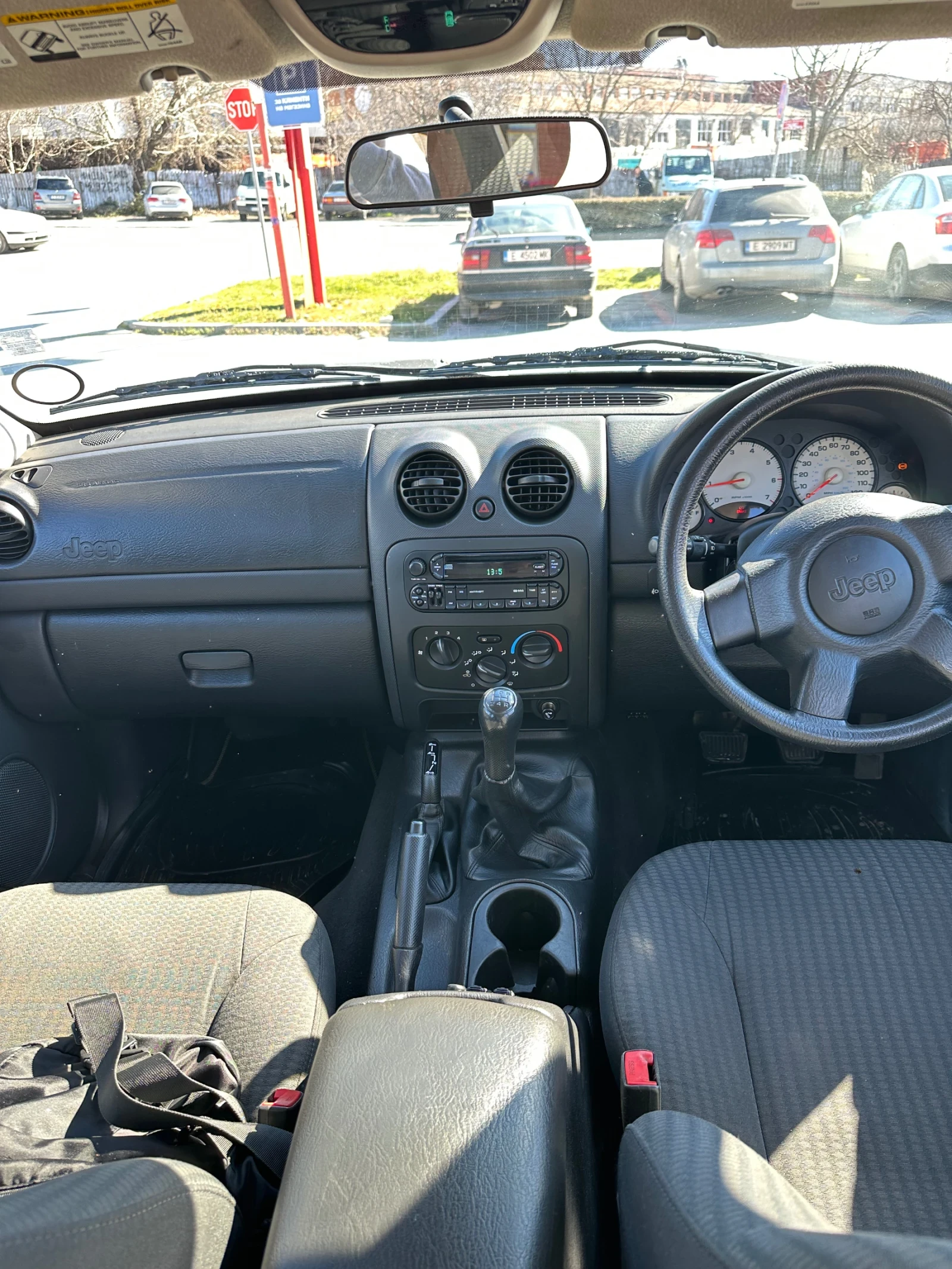 Jeep Cherokee 2.4 - изображение 8