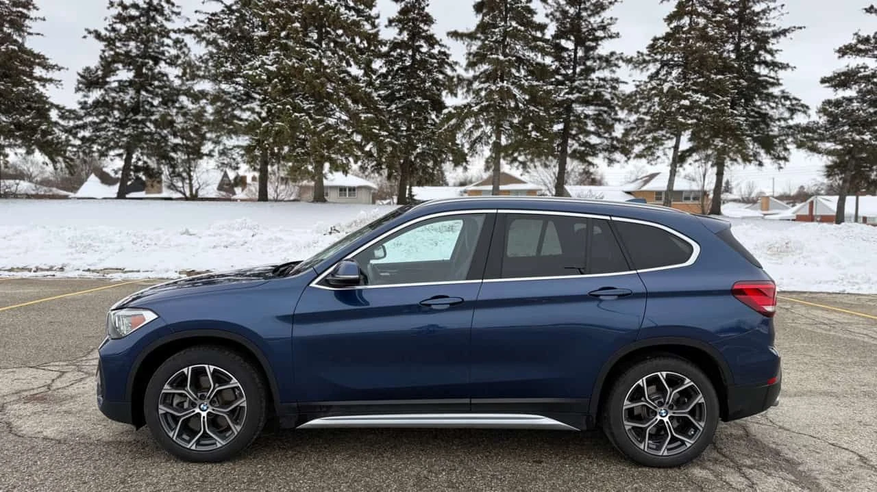 BMW X1 xDrive28i/CARFAX/ПАНОРАМА/ПОДГРЕВИ - изображение 3