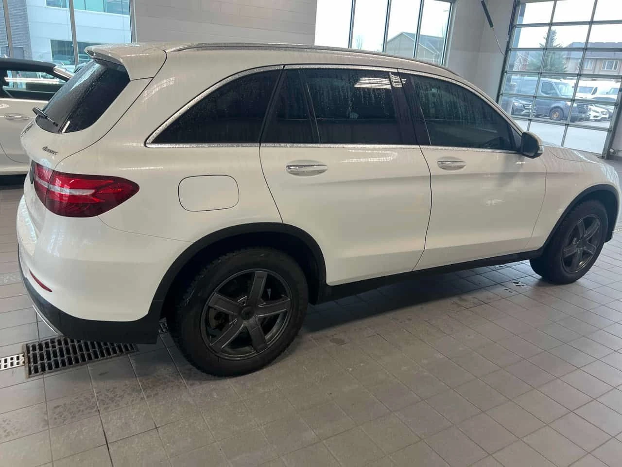 Mercedes-Benz GLC 300 * 4MATIC* ПОДГРЕВ* ПАНОРАМА*  - изображение 3