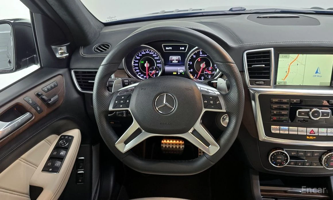 Mercedes-Benz GL 63 AMG, снимка 13 - Автомобили и джипове - 53989414