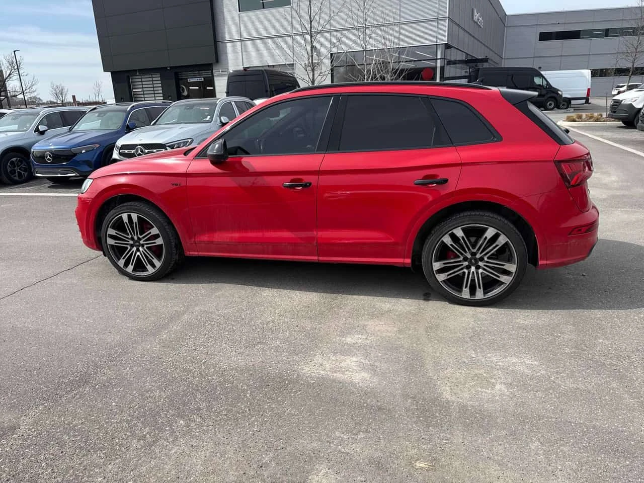 Audi SQ5 Technik/360/LED/B&O/МАСАЖИ , снимка 11 - Автомобили и джипове - 54031636