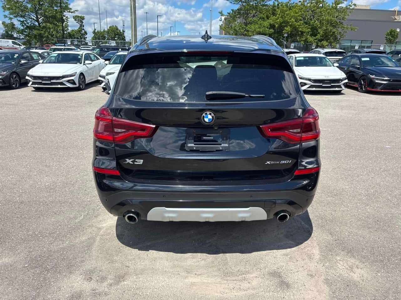 BMW X3 | ПОДГРЕВ | ПАНОРАМА | CARFAX | + ГУМИ  | , снимка 4 - Автомобили и джипове - 54974681