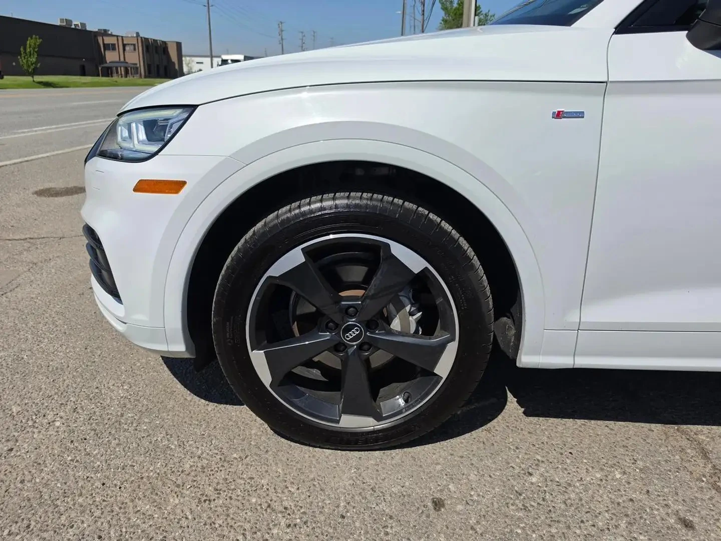 Audi Q5 TECHNIK S LINE ЦЕНА ДО БЪЛГАРИЯ АВТОКРЕДИТ, снимка 5 - Автомобили и джипове - 55465331
