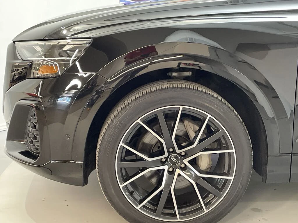 Audi Q8 55TFSI* BLACK OPTIC* ДИСТРОНИК* ОБДУХ* КРАЙНА ЦЕНА, снимка 7 - Автомобили и джипове - 55626552
