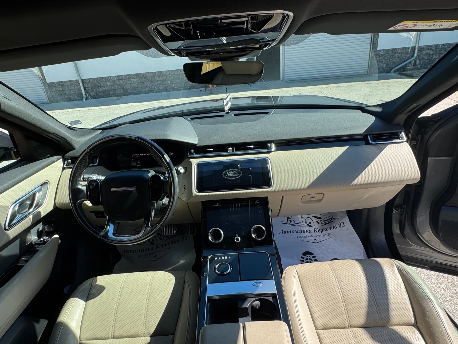 Land Rover Range Rover Velar, снимка 12 - Автомобили и джипове - 55993174