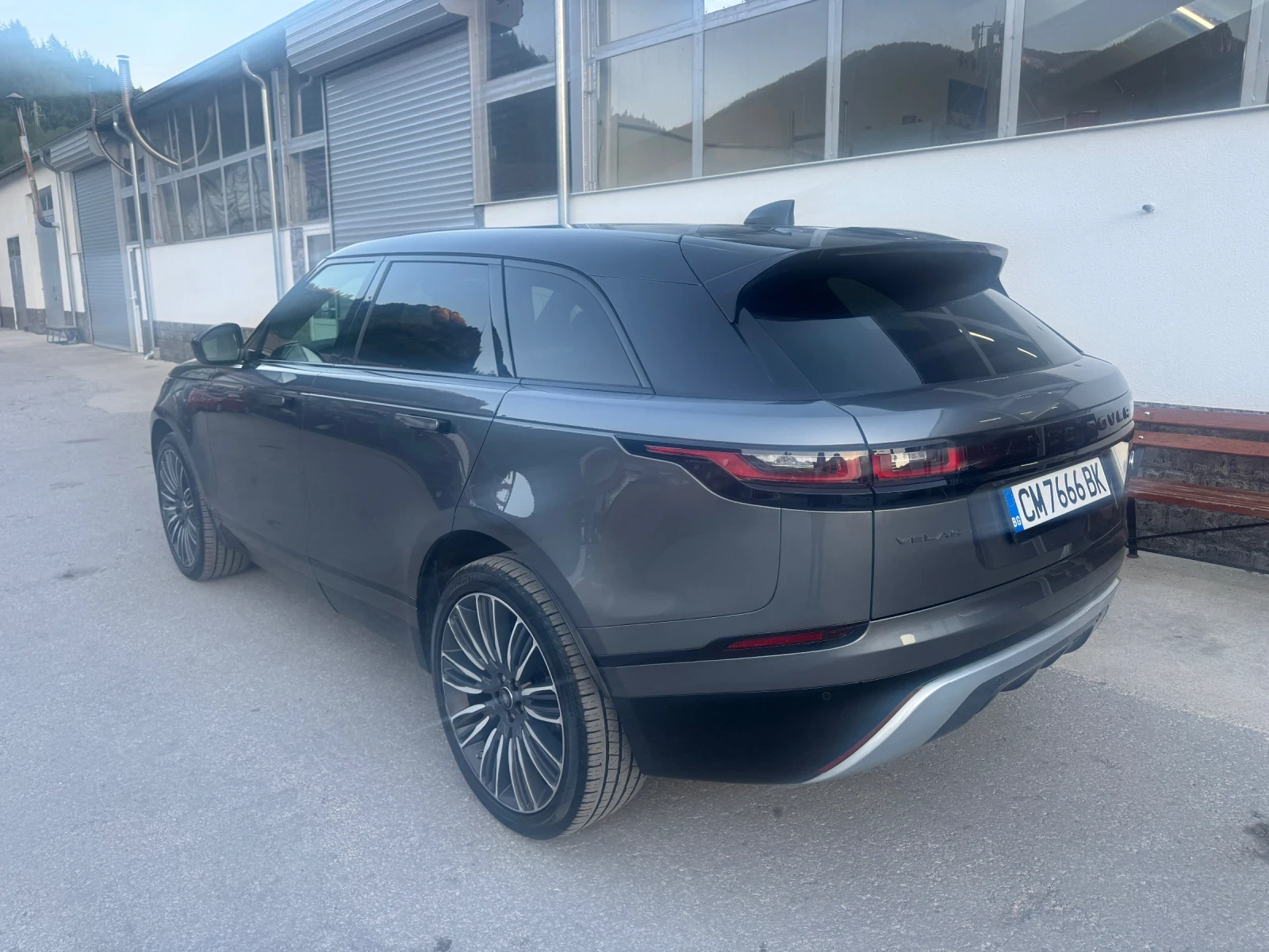 Land Rover Range Rover Velar, снимка 10 - Автомобили и джипове - 55993174