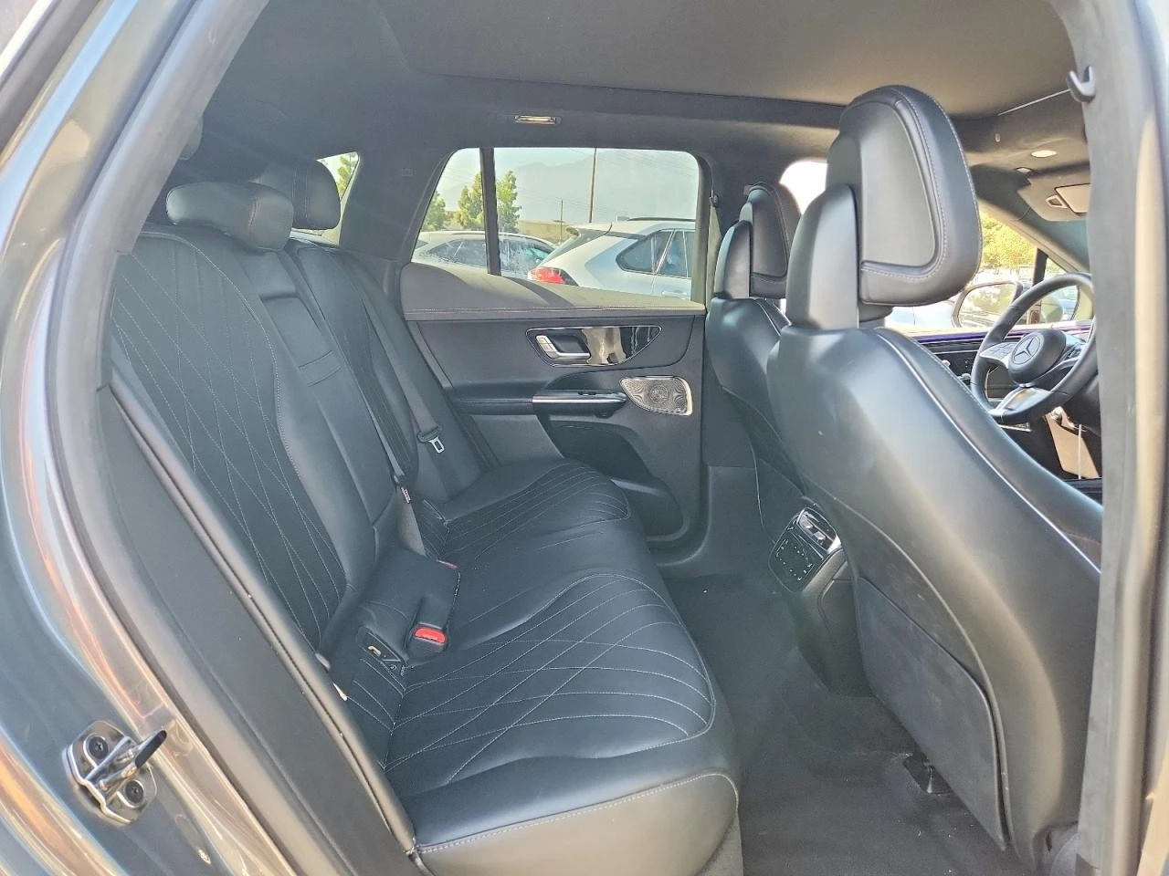 Mercedes-Benz EQE SUV 500 4MATIC, снимка 10 - Автомобили и джипове - 56737729