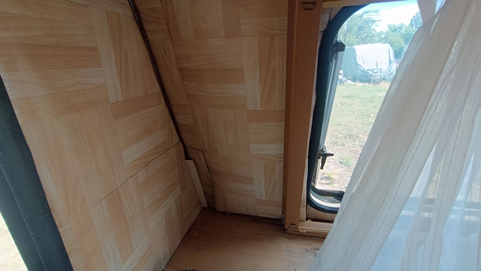 Каравана Knaus Sudwind 490 с форселт  - изображение 9