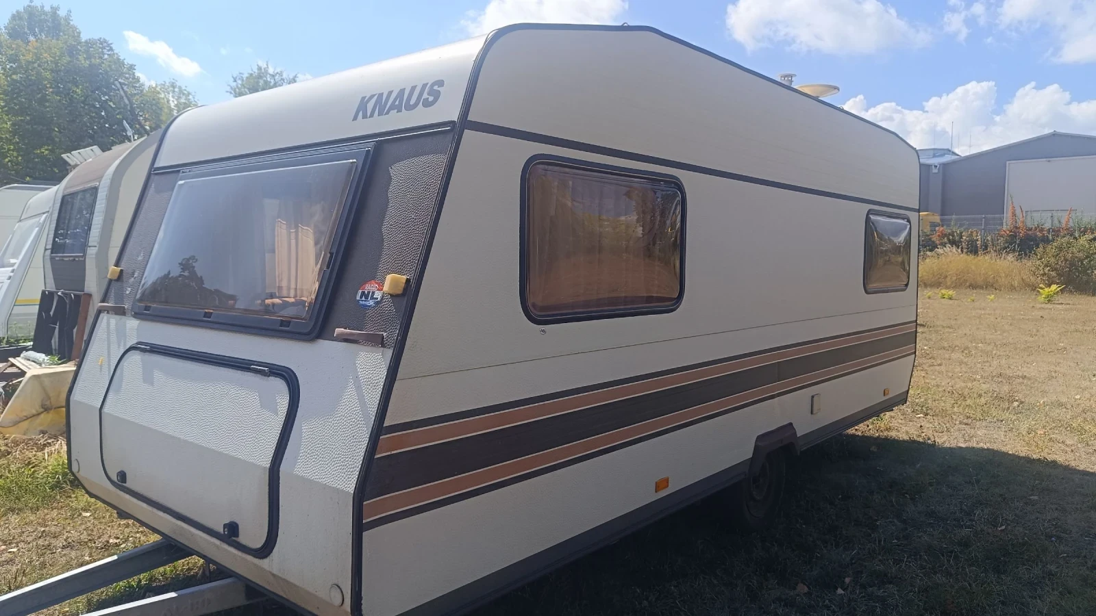 Каравана Knaus Sudwind 490 с форселт  - изображение 2