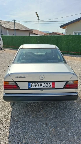 Mercedes-Benz 124 E200 , снимка 17