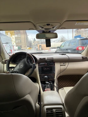 Mercedes-Benz C 200, снимка 4