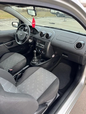 Ford Fiesta 1.4i УНИКАТ, снимка 12