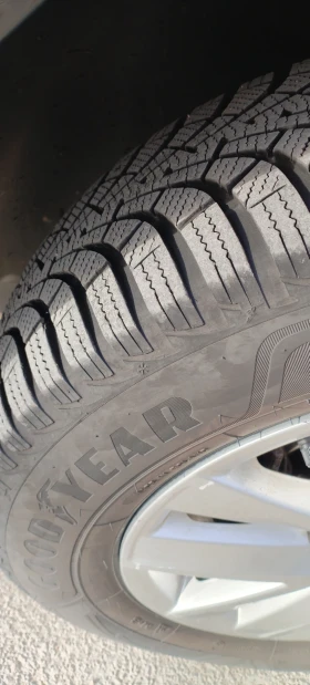 VW Caddy 4 motion Life Comfort Line 6 ск. - 10500 € / 20536.22 лв. - 40423609 16