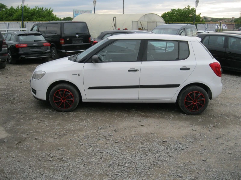 Skoda Fabia Cool Edition, снимка 6 - Автомобили и джипове - 45673160