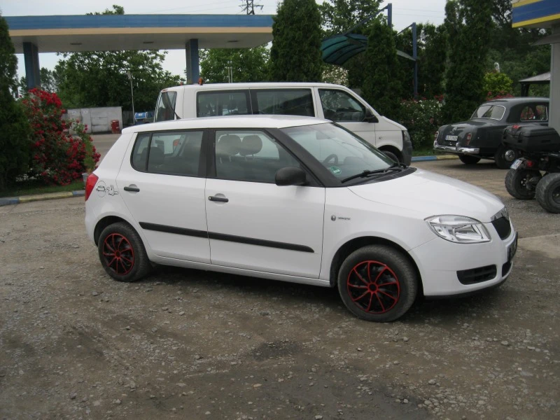 Skoda Fabia Cool Edition, снимка 11 - Автомобили и джипове - 45673160