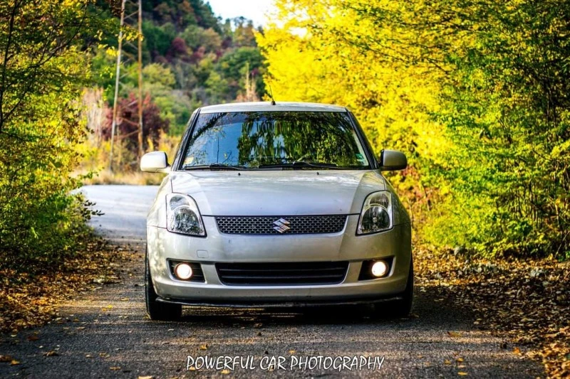 Suzuki Swift FACELIFT, снимка 1 - Автомобили и джипове - 47706872