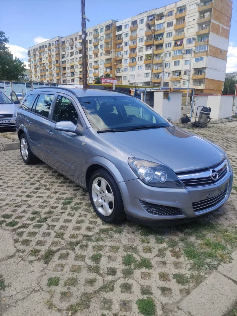 Opel Astra, снимка 3 - Автомобили и джипове - 46846146