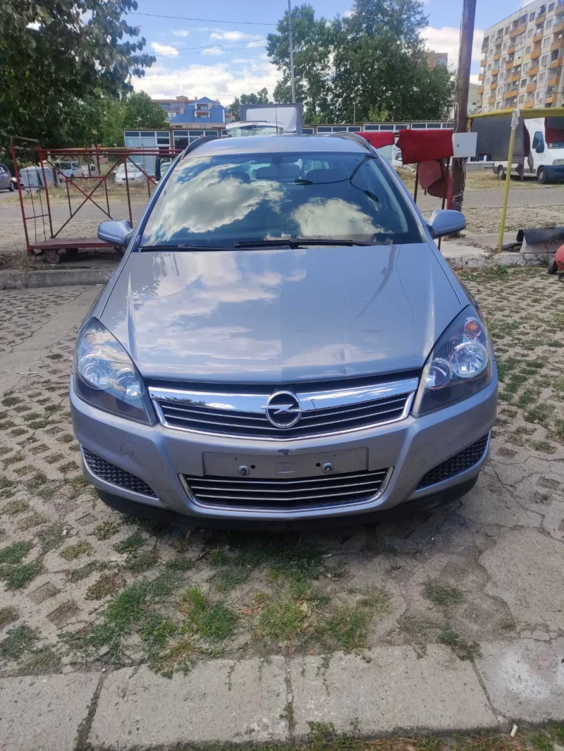 Opel Astra, снимка 1 - Автомобили и джипове - 46846146