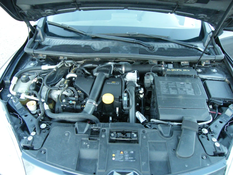 Renault Megane 1.5DCI NAVI, снимка 17 - Автомобили и джипове - 47958460