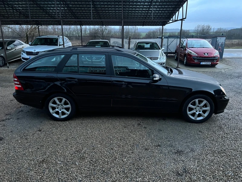 Mercedes-Benz C 220 2.2CDI, снимка 4 - Автомобили и джипове - 48443561