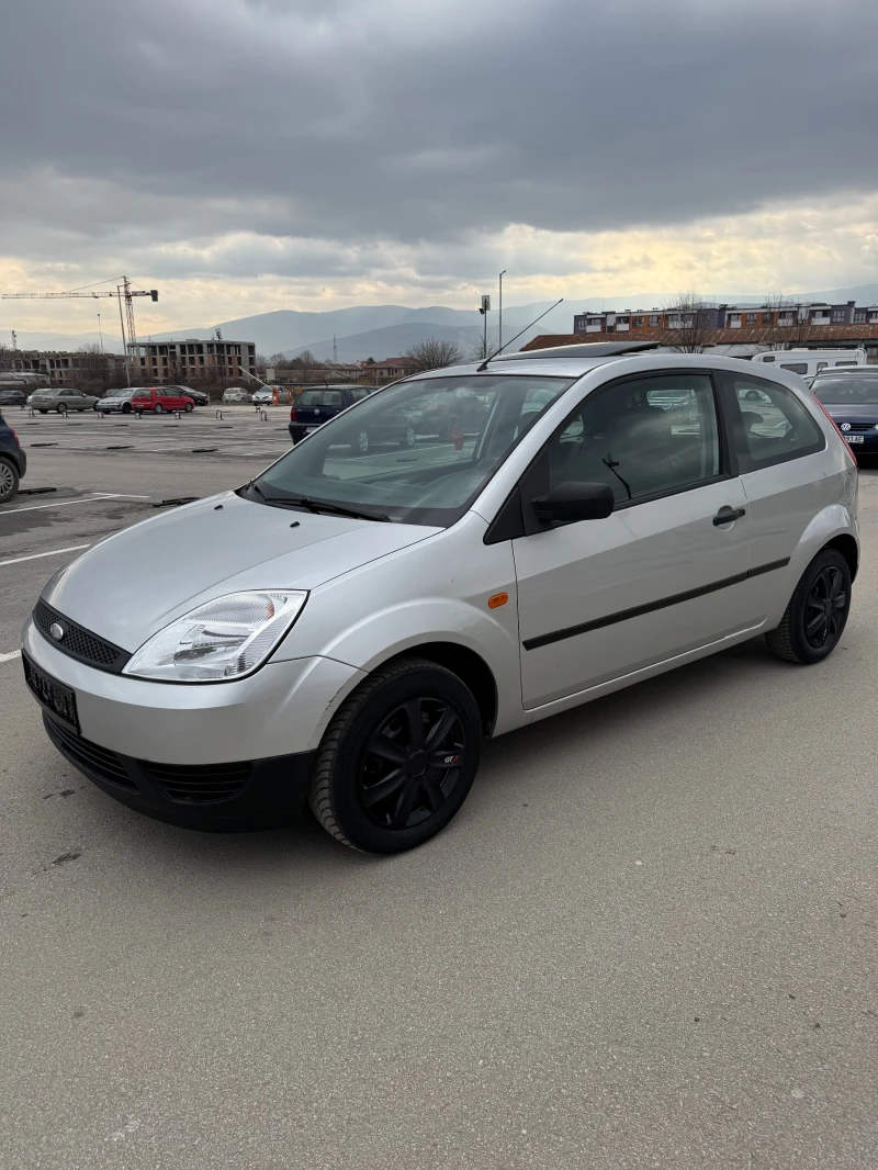 Ford Fiesta 1.4i УНИКАТ, снимка 2 - Автомобили и джипове - 49158467