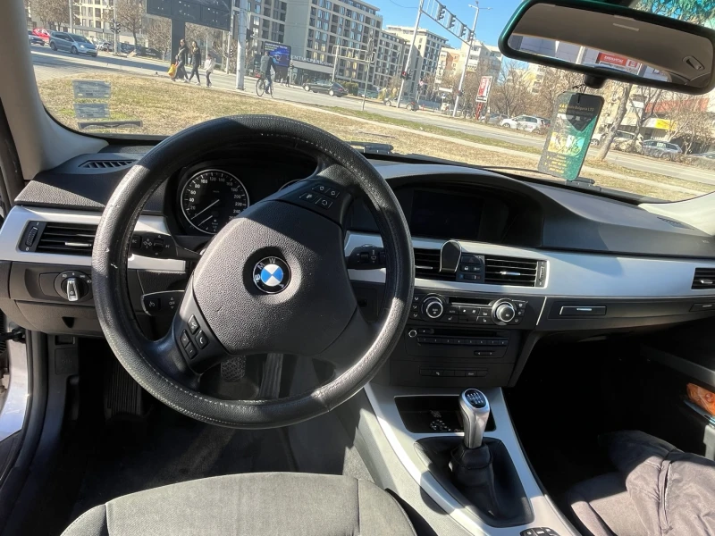 BMW 320, снимка 8 - Автомобили и джипове - 49077468